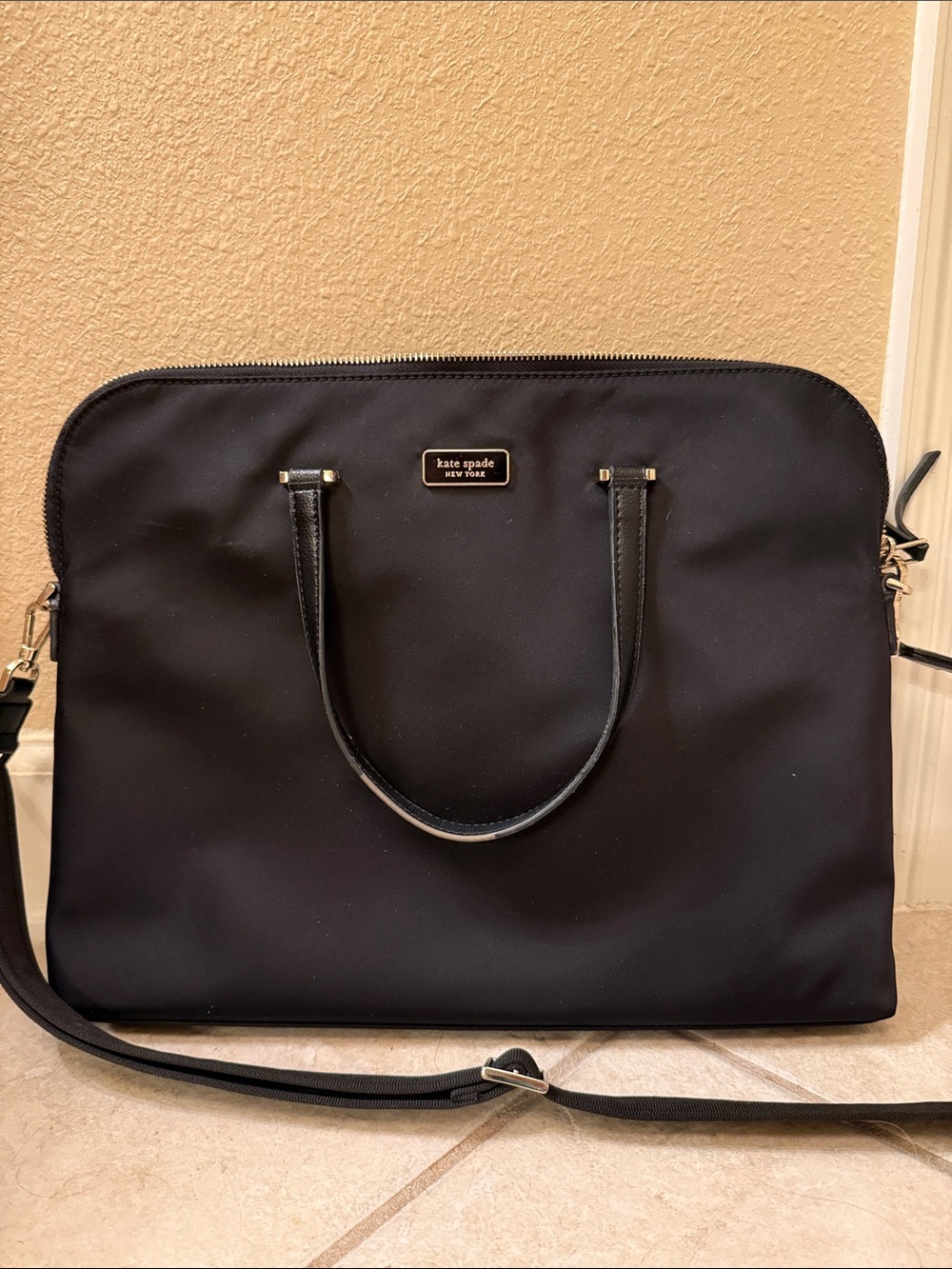kate spade black nylon laptop bag with detachable strap
